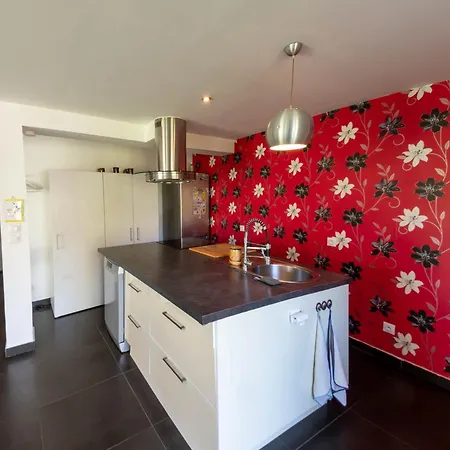 Дом отдыха Maison Jardin Proximite *